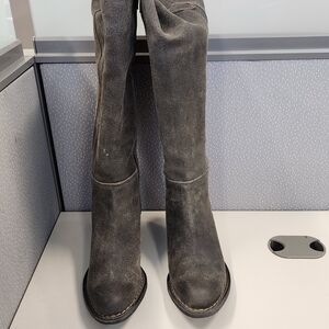 Stylish Gray Knee-High Women's Boots